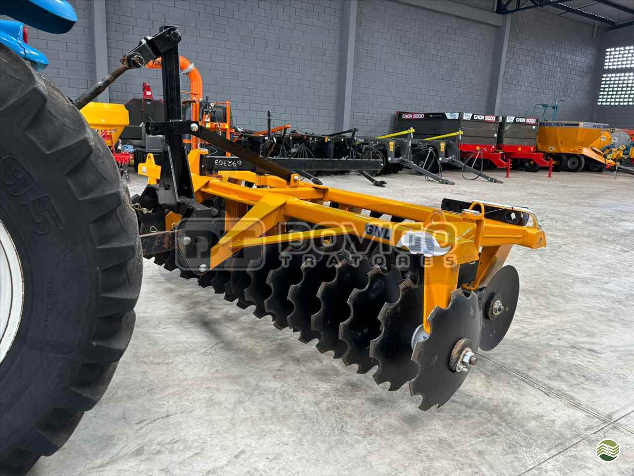 IMPLEMENTOS AGRICOLAS GRADE NIVELADORA NIVELADORA 32 DISCOS Dovigo Tratores ARTUR NOGUEIRA SÃO PAULO SP